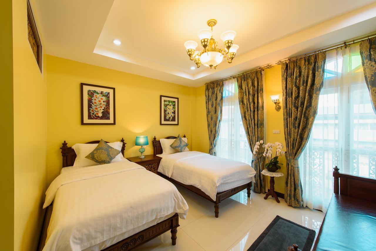 The Velvet Orchid Hotel Chiang Mai Bagian luar foto