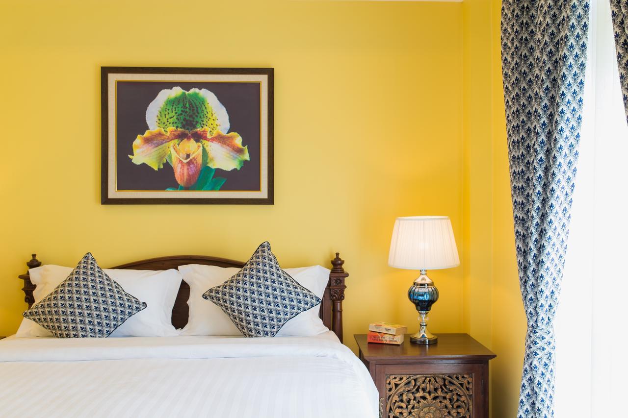 The Velvet Orchid Hotel Chiang Mai Bagian luar foto